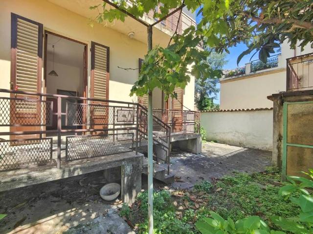 Prestigiosa villa di 165 mq in vendita, Via di Querceto, Sesto Fiorentino, Firenze, Toscana