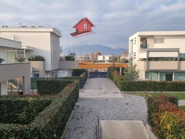 Prestigiosa villa di 168 mq in vendita, Treviolo, Lombardia