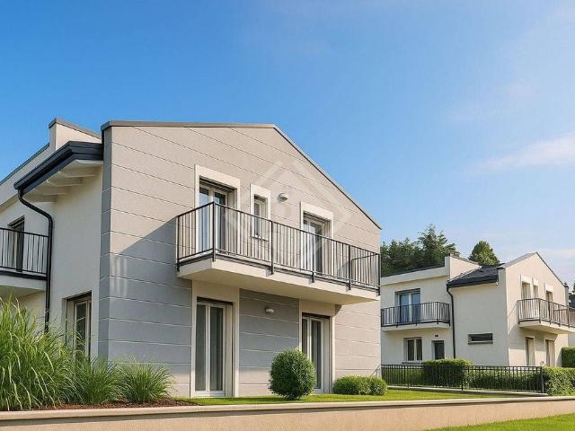 Prestigiosa villa di 171 mq in vendita Malnate, Italia