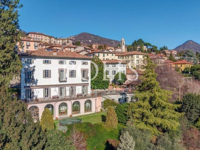 Prestigiosa villa di 1790 mq in vendita Como, Italia