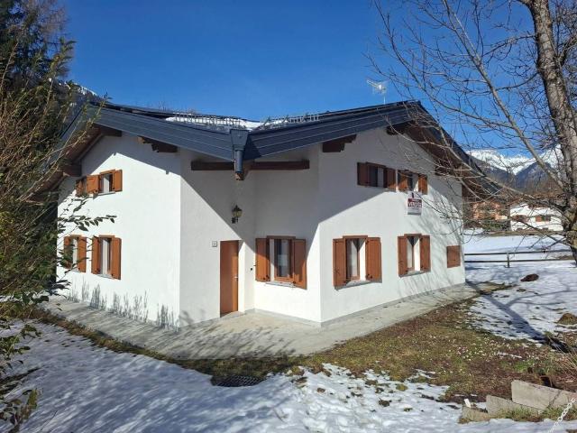 Prestigiosa villa di 214 mq in vendita, Via del Giardin, 36, Massimeno, Trentino Alto Adige