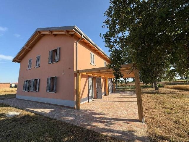 Prestigiosa villa di 226 mq in vendita Via Guazzaloca, 20, Cento, Ferrara, Emilia Romagna