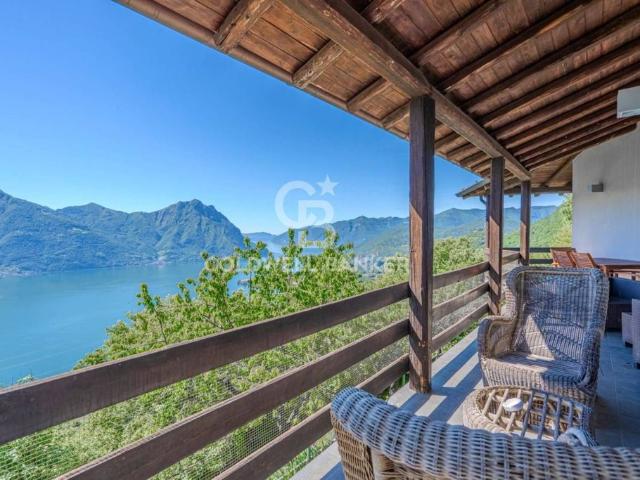 Prestigiosa villa di 235 mq in vendita Via Fiume, 22, Costa Volpino, Lombardia