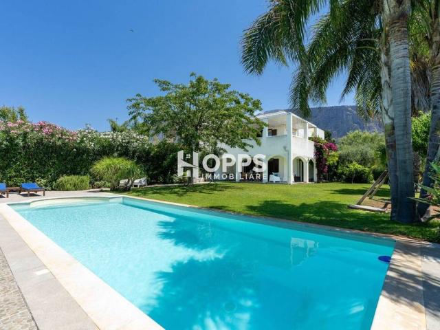 Prestigiosa villa di 250 mq in vendita Via Gorgia, Terrasini, Palermo, Sicilia