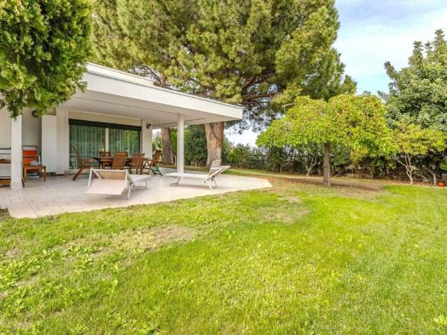 Prestigiosa villa di 250 mq in vendita Contrada Scizzo, 49, Noicattaro, Bari, Puglia