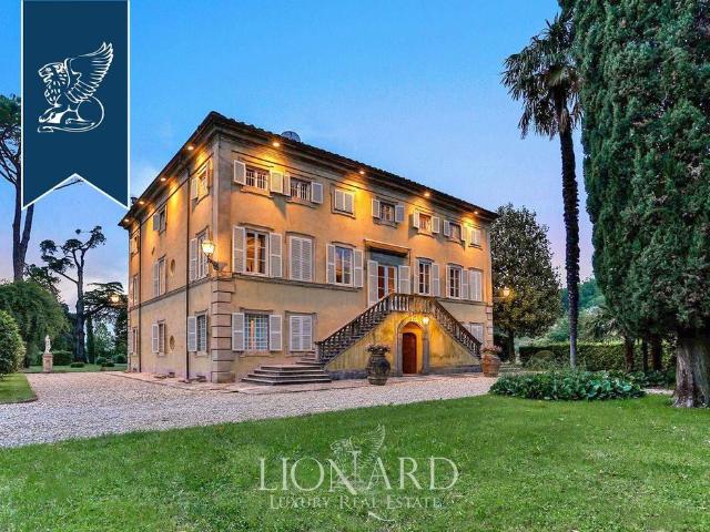 Prestigiosa villa di 2600 mq in vendita, Capannori, Toscana