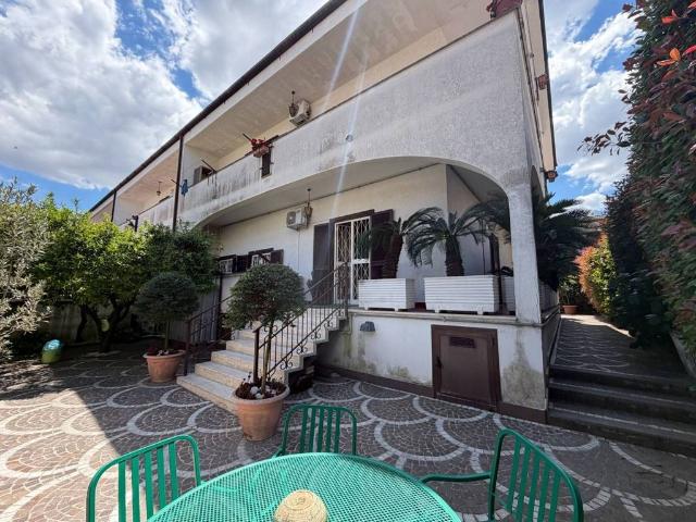 Prestigiosa villa di 270 mq in vendita, Via Giovanni Pascoli, 64, Mugnano di Napoli, Napoli, Campania