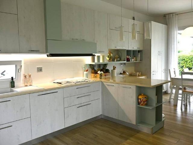 Prestigiosa villa di 274 mq in vendita Lugo, Italia