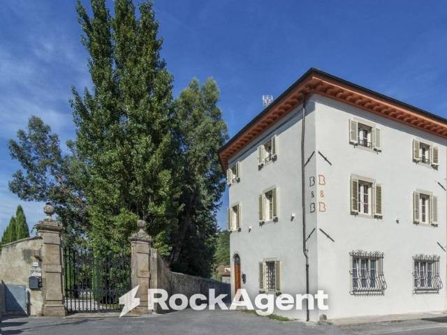 Prestigiosa villa di 277 mq in vendita, Via della Boccaccia, Capannori, Lucca, Toscana