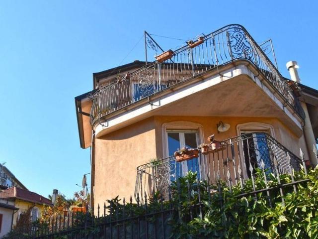 Prestigiosa villa di 280 mq in vendita, Via Torquato Taramelli, 7, Milano, Lombardia