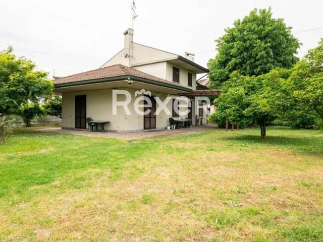 Prestigiosa villa di 291 mq in vendita Via Angelo Cazzaniga, 101, Vimodrone, Milano, Lombardia