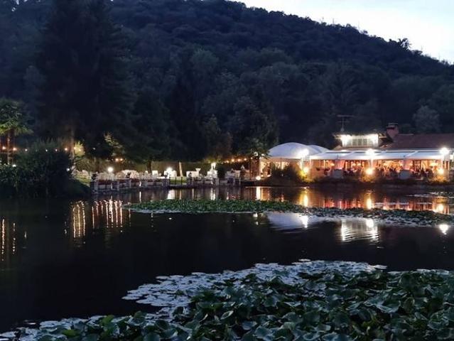 Prestigiosa villa di 300 mq in vendita, Via Camillo Benso di Cavour, 96, Sesto Calende, Lombardia