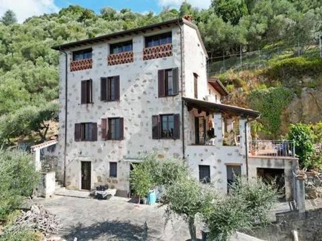 Prestigiosa villa di 300 mq in vendita, Via Marcello Lucchesi No Number, Camaiore, Lucca, Toscana