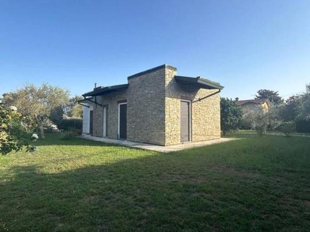 Prestigiosa villa di 300 mq in vendita Via Romana, Massa, Massa Carrara, Toscana