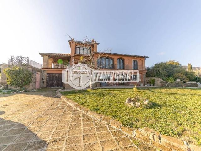 Prestigiosa villa di 300 mq in vendita, Cerveteri, Italia
