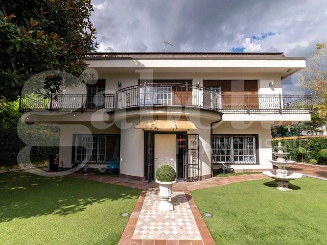 Prestigiosa villa di 301 mq in vendita Via Mazzini, 4, Trezzano sul Naviglio, Milano, Lombardia