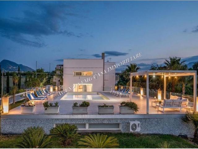 Prestigiosa villa di 335 mq in vendita Via Palmeri, Alcamo, Trapani, Sicilia