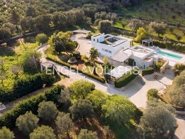 Prestigiosa villa di 335 mq in vendita, Contrada Santo Scalone, Ostuni, Brindisi, Puglia