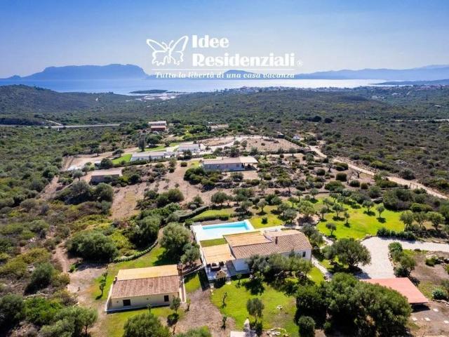 Prestigiosa villa di 350 mq in vendita Golfo Aranci, Sardegna