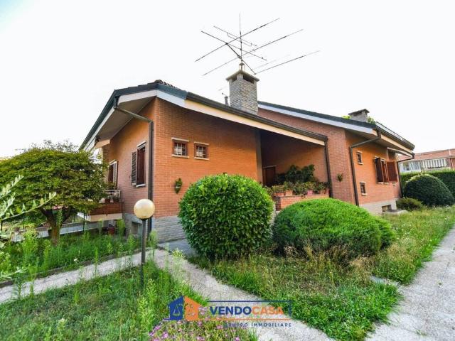 Prestigiosa villa di 372 mq in vendita Via Asti, 33, San Mauro Torinese, Piemonte