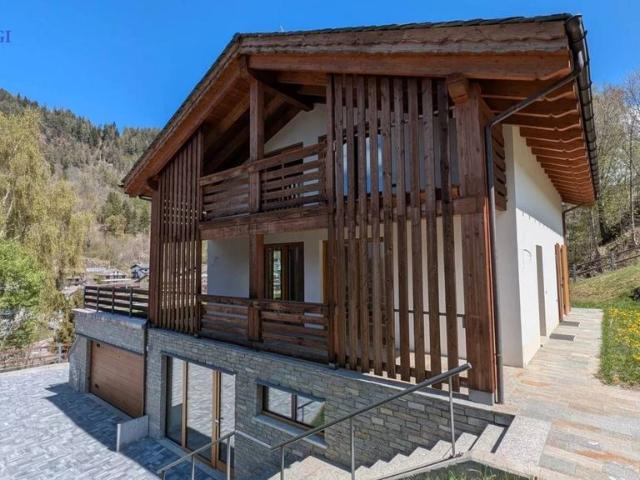 Prestigiosa villa di 380 mq in vendita Via Italia, 65, Aprica, Sondrio, Lombardia