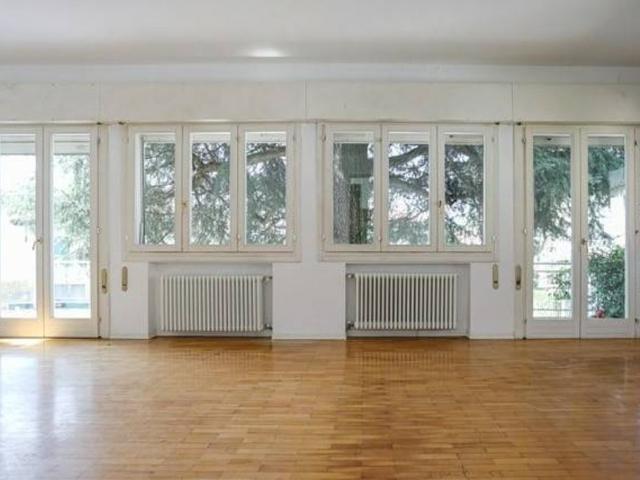 Prestigiosa villa di 385 mq in vendita, Via Tre Garofani, Padova, Veneto