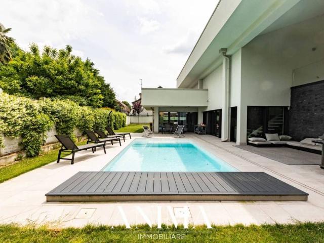 Prestigiosa villa di 386 mq in vendita Via Tagliamento, Senago, Milano, Lombardia