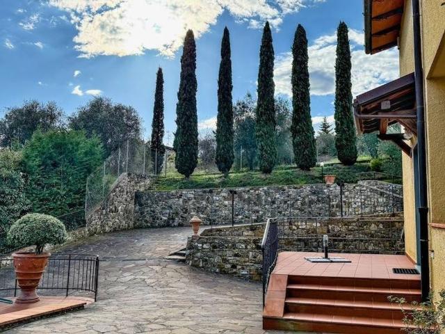 Prestigiosa villa di 393 mq in vendita Firenze Sud Fiesole Località Girone, Fiesole, Toscana