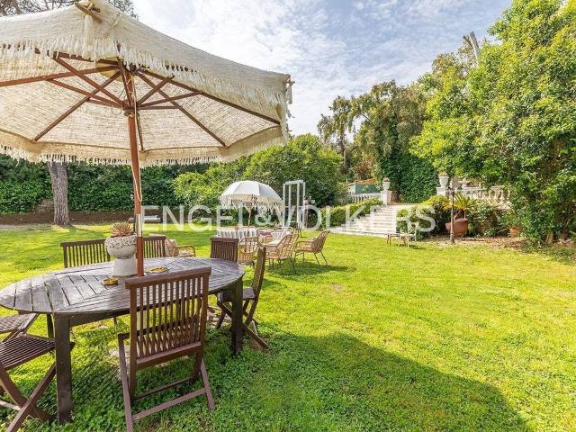 Prestigiosa villa di 398 mq in vendita, Via di Quarto Annunziata, Roma, Lazio