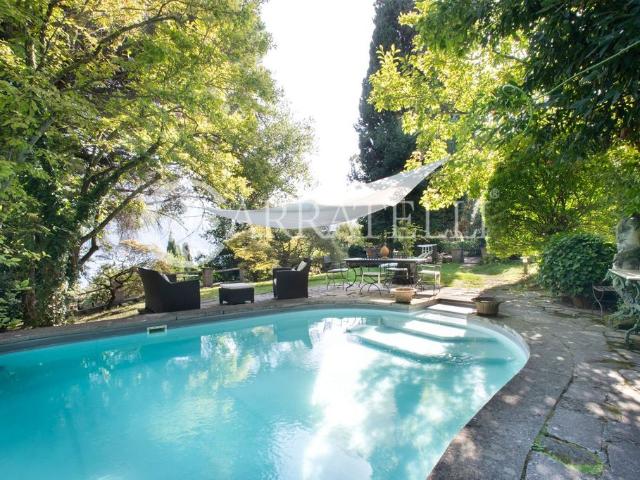 Prestigiosa villa in vendita Castel Gandolfo, Lazio