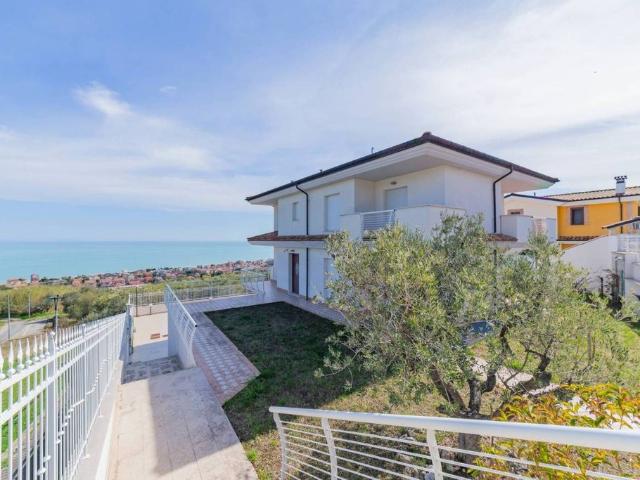 Prestigiosa villa in vendita Contrada San Silvestro, 46, Silvi, Abruzzo