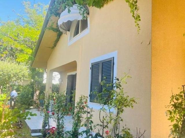Prestigiosa villa in vendita Forte dei Marmi, Italia