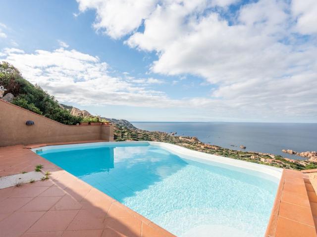 Prestigiosa villa in vendita LOCALITà COSTA PARADISO VIA LA TRAISEDDA 21, Trinità d'Agultu e Vignola, Sardegna