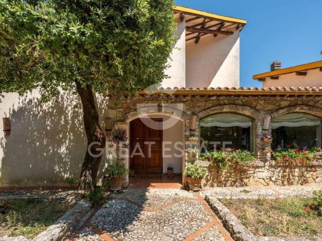 Prestigiosa villa in vendita Località Forcella, Spoleto, Perugia, Umbria