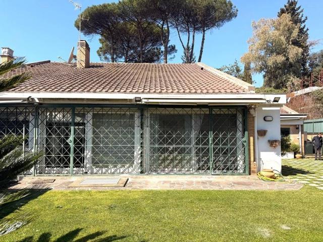 Prestigiosa villa in vendita Roma, Lazio