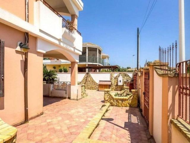 Prestigiosa villa in vendita Via Baleari, Quartu Sant'Elena, Sardegna