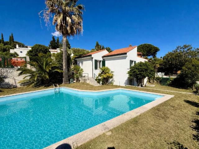 Prestigiosa villa in vendita Via dei Navigatori, Finale Ligure, Liguria
