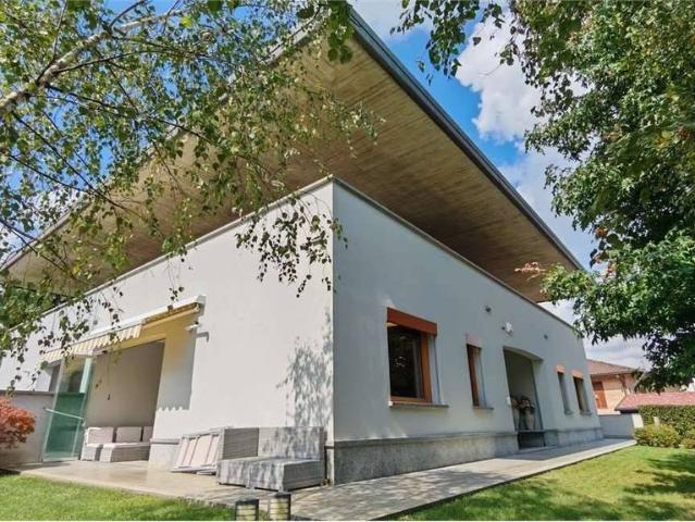 Prestigiosa villa in vendita via della repubblica, 8a, Cambiago, Milano, Lombardia