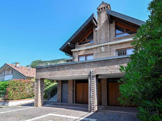 Prestigiosa villa in vendita Via Lecchetto, 16, Carvico, Bergamo, Lombardia