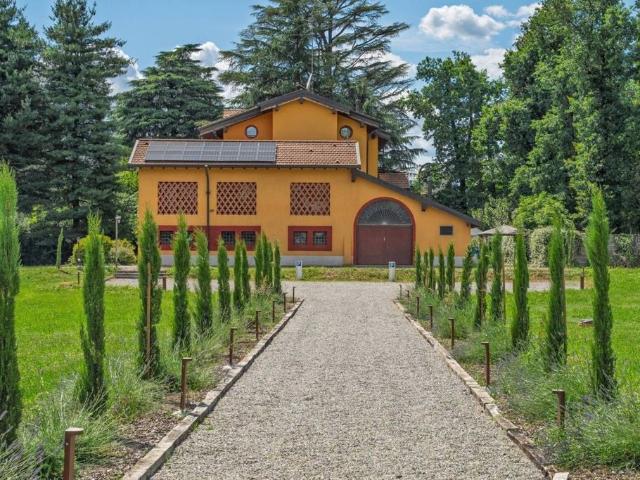Prestigiosa villa in vendita via monte berico, 247, Samarate, Lombardia