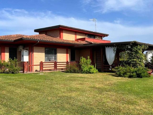 Prestigiosa villa in vendita Via Oceano Atlantico, Pomezia, Lazio