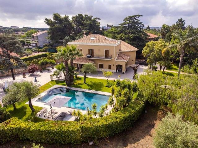 Prestigiosa villa in vendita Via per Aci Bonaccorsi, San Giovanni la Punta, Catania, Sicilia