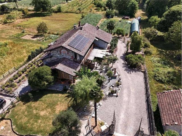 Prestigiosa villa in vendita Via Prato Chiuso, Angera, Lombardia
