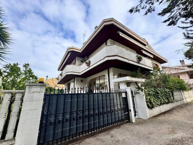 Prestigiosa villa in vendita Via Sagittario, Montesilvano, Pescara, Abruzzo