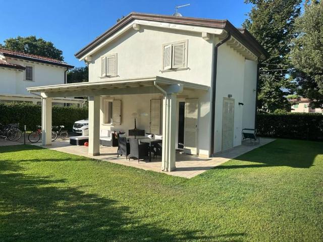 Prestigiosa villa in vendita Viale Marina, Montignoso, Massa Carrara, Toscana