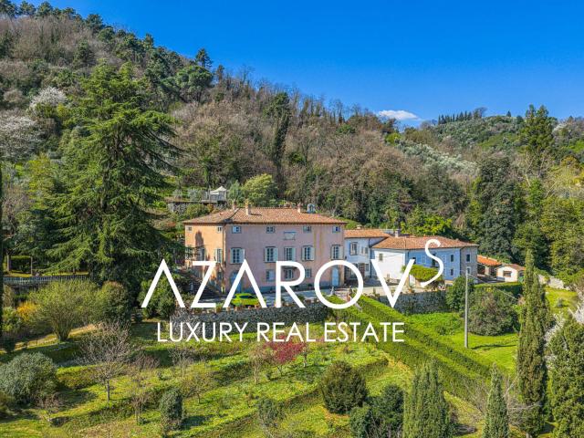 Prestigiosa villa storica a Lucca 1170m² Lucca