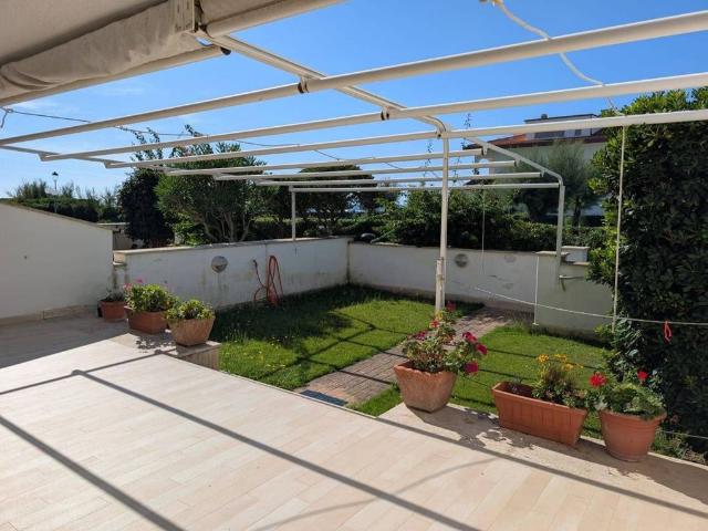 Prestigiosa Villetta a Schiera di 128 mq in vendita Via Lago di Nemi, Santa Marinella, Lazio