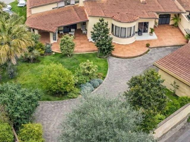 Prestigiosa Villetta a Schiera di 250 mq in vendita Via Prato Lauro, Roma, Lazio