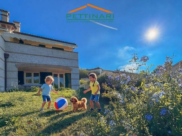 Prestigiosa Villetta a Schiera in vendita via Caduti sul Lavoro, Sirolo, Ancona, Marche
