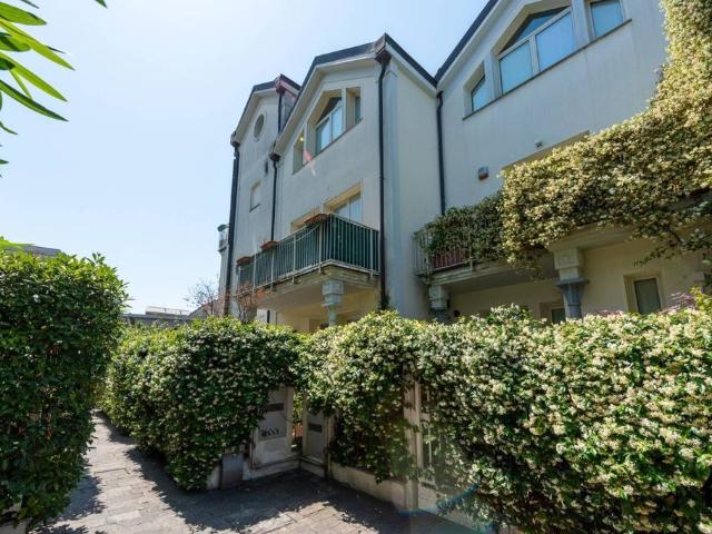 Prestigiosa Villetta a Schiera in vendita Via Giacomo Watt, 9, Milano, Lombardia